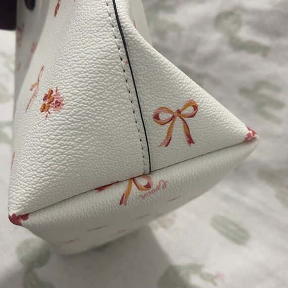 Coach White Tote Bag With Bow Print - Picture 7 of 9